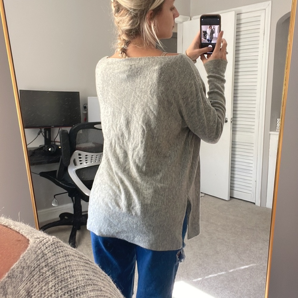 Grey Sweater - Picture 4 of 4